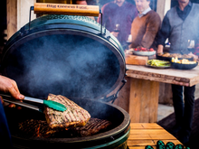 Laden Sie das Bild in den Galerie-Viewer, BIG GREEN EGG - Small