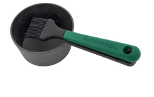 Laden Sie das Bild in den Galerie-Viewer, Soßentopf aus Gusseisen mit Streichpinsel - Ø12 cm