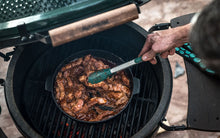 Laden Sie das Bild in den Galerie-Viewer, Gusseisenpfanne - MiniMax, Medium, Small - Ø27cm