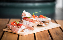 Laden Sie das Bild in den Galerie-Viewer, Grillplanken aus Holz Zeder