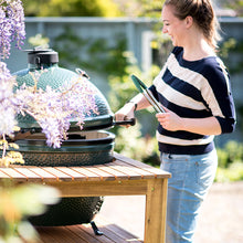 Laden Sie das Bild in den Galerie-Viewer, BIG GREEN EGG - XLarge mit Untergestell